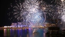 Feuerwerk in Dubai - hier wurde (fast) normal gefeiert. (Bild: GIUSEPPE CACACE / AFP)