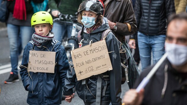 Proteste gegen die Maskenpflicht in Frankreich (Archivbild) (Bild: AFP)