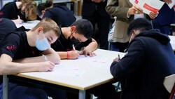 Schüler in Paris (Bild: AFP)