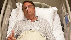 Jair Bolsonaro veröffentlichte ein Bild aus dem Krankenhaus. (Bild: AFP)