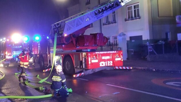 Dramatischer Feuerwehr-Einsatz in der Landeshauptstadt (Bild: Feuerwehr St. Pölten-Stadt)