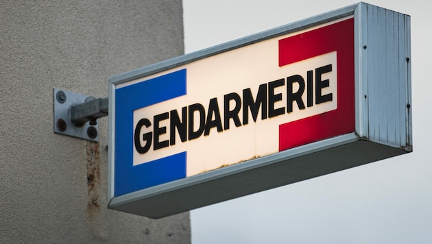 Die französische Gendarmerie bestätigte den grausigen Fund. (Bild: APA/AFP/Sameer Al-DOUMY)
