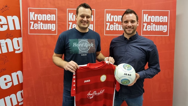 Patrick Jochum mit dem Futsal-Experten Edin Cosic. (Bild: JOMO KG)