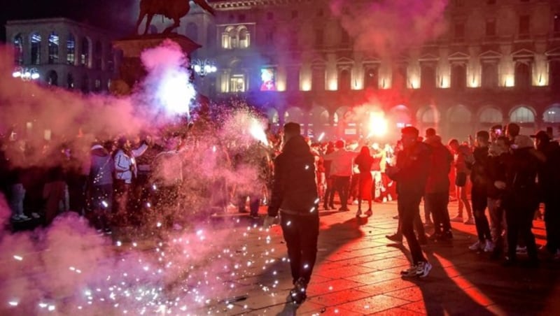 Die Zahl der Anzeigen wegen sexueller Nötigung bei den Mailänder Silvesterfeiern steigt. (Bild: EPA)