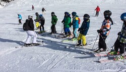 In den Kärntner Skigebieten hat man mit den Schulen gerechnet. Doch deren Kurse fallen auch heuer aus. (Bild: Melanie Hutter)