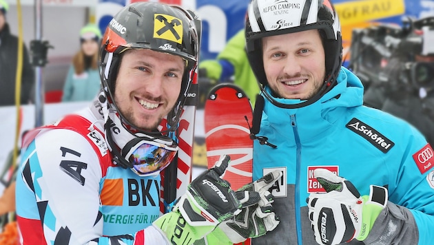 Wengen 2017: Der Slalom-Zweite Hirscher (l.) freut sich mit dem Viertplatzierten Christian Hirschbühl. (Bild: Christof Birbaumer / Kronenzeitung)