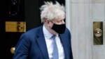 Boris Johnson hat zunehmend Erklärungsbedarf - seine Mitarbeiter haben teils ausfallende Partys gefeiert, während sich der Rest der Bevölkerung isolieren musste. (Bild: AFP/Tolga Akmen)