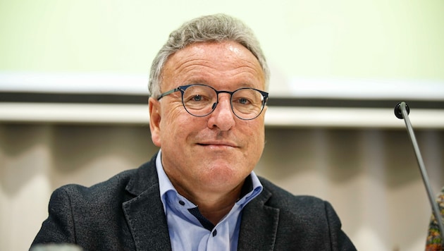 Grünen-Chef Heinrich Schellhorn wurde wiedergewählt - auch aufgrund seines Neins zur Europark-Erweiterung. (Bild: Tschepp Markus)
