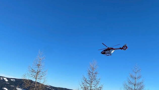 Per Hubschrauber wurde nach dem Sportflugzeug gesucht (Symbolbild) (Bild: CM Steiner)