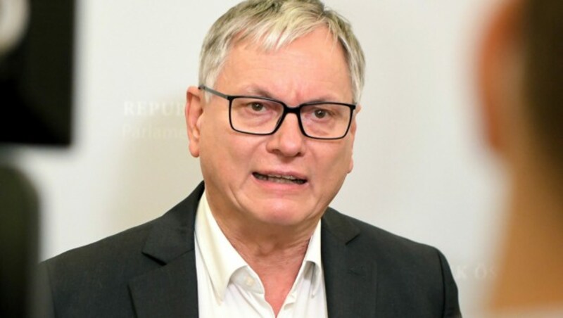 Alois Stöger (Bild: APA/Roland Schlager)