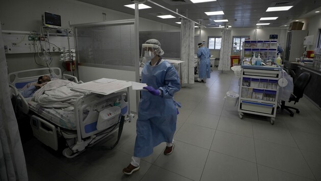 Eine Covid-Station in einem Krankenhaus in Israel (Bild: AFP)