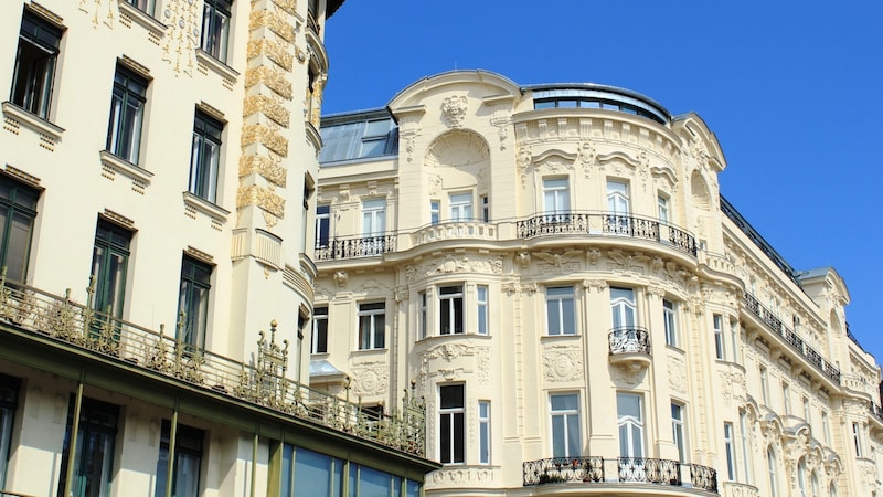 Paris, Barcelona and Berlin had already enacted stricter rules for short-term landlords before Vienna, which led to a "spontaneous switch from short-term to medium-term rentals", according to the Wunderflats platform. (Bild: SimpLine - stock.adobe.com)