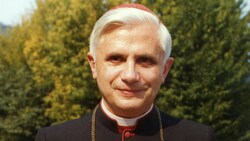 Joseph Ratzinger, damals Erzbischof von München und Freising, auf einem Archivbild aus dem Jahr 1979 (Bild: APA/AFP/Handout)