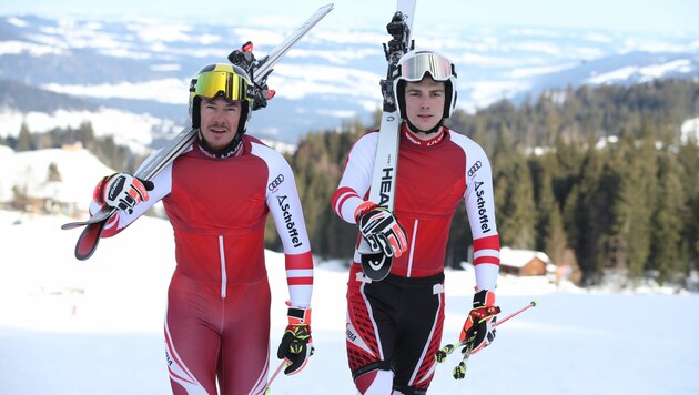 Die Vorarlberger Skicrosser Mathias Graf (li.) und Maximilian Jagg trainierten in der vergangenen Saison oftmals gemeinsam am Dornbirner Bödele. (Bild: Maurice Shourot)