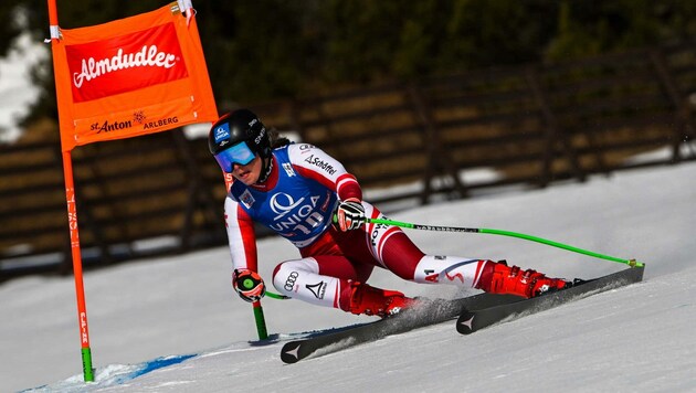 Am Mittwoch verfehlte Super-G-Juniorenweltmeisterin Lena Wechner das Podest bei der ersten Europacup-Abfahrt von St. Anton noch um 0,13 Sekunden. Am Donnerstag klappt es dann mit Rang drei. (Bild: GEPA pictures)