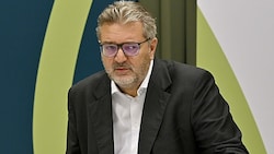 Wiens Gesundheitsstadtrat Peter Hacker (SPÖ) (Bild: APA/Hans Punz)