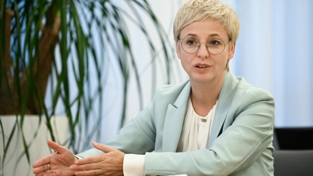 Doris Hummer, Präsidentin der Wirtschaftskammer Oberösterreich. (Bild: Alexander Schwarzl)
