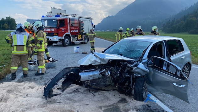 Am Fahrzeug des Unterländers entstand Totalschaden. (Bild: ZOOM.TIROL)