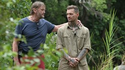 Eigentlich sollten Peter Althof und Eric Stehfest zur Dschungelprüfung antreten. Aber der Schauspieler ruft lieber: „Ich bin ein Star - Holt mich hier raus!“ (Bild: RTL/Stefan Menne)