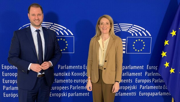 Als einer der Ersten traf Europa-Abgeordneter Christian Sagartz die neue Präsidentin, Roberta Metsola, zum Gespräch: „Mit ihr bekommt das Burgenland eine weitere Verbündete.“ (Bild: Europabüro Sagartz)