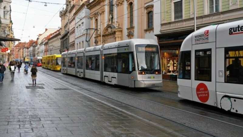 Nichts ging mehr heute früh in der Herrengasse (Bild: Sepp Pail)