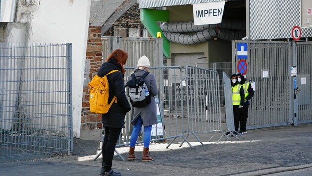 Wenig Betrieb bei der Grazer Impfstraße (Bild: Pail Sepp)