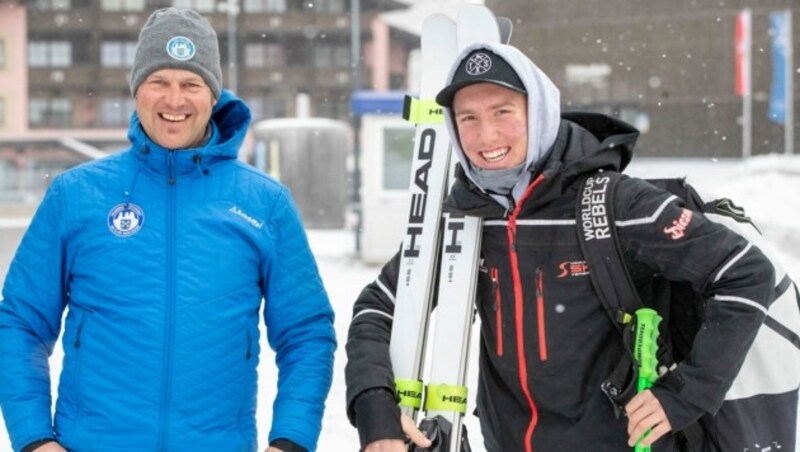 Pierre Egger (l.) betreut das Projekt GOING FOR GOLD 2022, in dem auch Flumserberg-Sieger Kilian Böck (re.) trainiert wird. (Bild: Maurice Shourot)