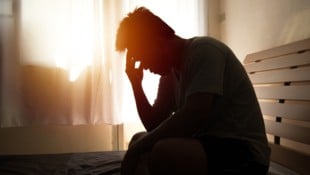 Neigung zu Depression als Symptom. (Bild: kwanchaift/stock.adobe.com)