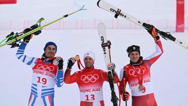 In der prestigeträchtigen Herren-Abfahrt standen mit Johan Clarey, Beat Feuz und Matthias Mayer gleich drei Head-Piloten auf dem Olympia-Podest. (Bild: AFP )