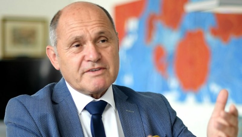 Wolfgang Sobotka (Bild: APA/ROLAND SCHLAGER)