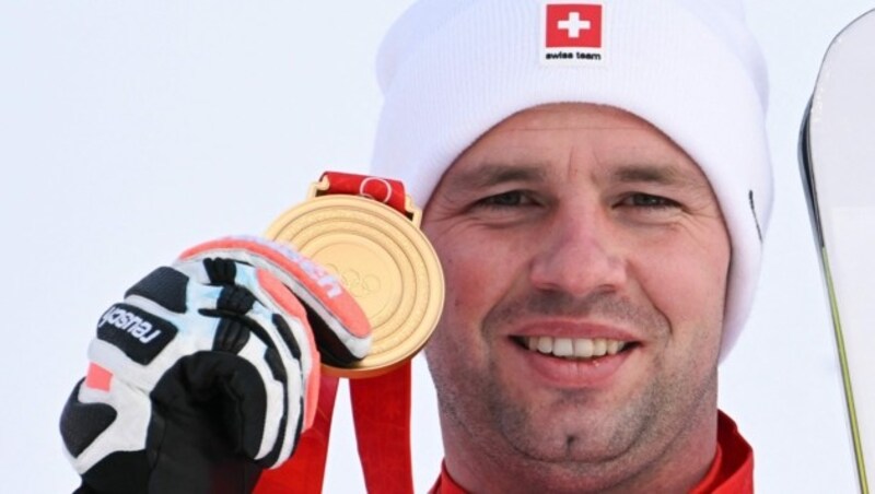 Der bislang einzige Goldmedaillengewinner mit Schweizer Pass, Beat Feuz, lebt seit vielen Jahren in Tirol. (Bild: AFP)