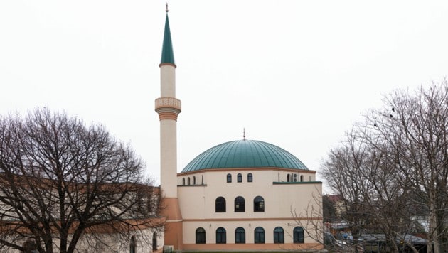 Die „Islam-Landkarte“ listet über 600 islamische Vereine und Moscheen auf. (Bild: Stefan - stock.adobe.com)