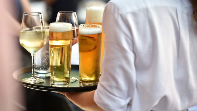 Ist das letzte Bier bei den Wirten bald endgültig gezapft? (Bild: S-MOTIVE, stock.adobe.com)