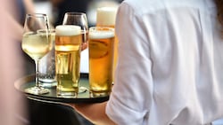 Ist das letzte Bier bei den Wirten bald endgültig gezapft? (Bild: S-MOTIVE, stock.adobe.com)