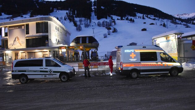 Bergretter und Rotes Kreuz warteten vergeblich auf den Verletzten: Der war schon in seinem Urlaubsquartier. (Bild: ZOOM.TIROL)