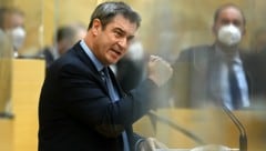 Aus der Sicht von Bayerns Ministerpräsident Markus Söder verursacht die sektorale Impfpflicht mehr Schaden, als sie nützen würde. (Bild: APA/AFP/Christof STACHE)