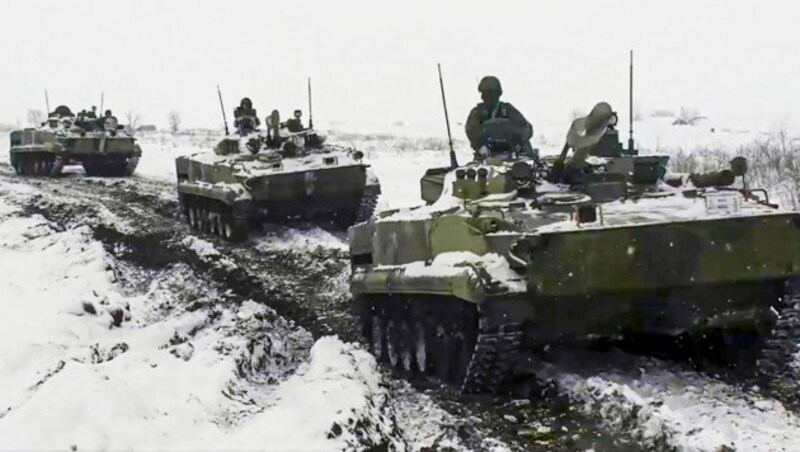 Gemeinsame Militärübungen von Belarus und Russland. Russland rüstet in der Nähe der Ukraine militärisch massiv auf. (Bild: Russian Defense Ministry Press Service)