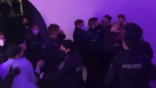 Mehrere Polizeistreifen mussten in der Herrengasse einschreiten. (Bild: klagenfurt elite)