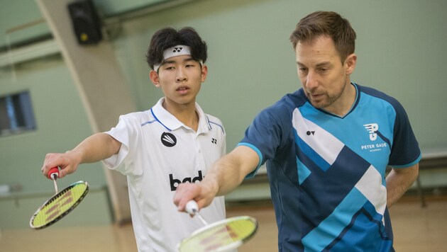 Badminton-Talent Pascal Cheng mit Superstar Peter Gade (Bild: Asmund Biesbjerg)