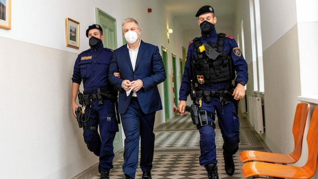 Julian Hessenthaler ist in U-Haft. Nicht wegen des Ibiza-Videos, sondern wegen mutmaßlichen Drogenhandels. (Bild: Imre Antal)