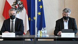 Bundeskanzler Karl Nehammer (ÖVP) und Vizekanzler Werner Kogler (Grüne) - wie harmonisch ist die Zusammenarbeit angesichts des nahenden ÖVP-U-Ausschuss? (Bild: APA/HANS PUNZ)