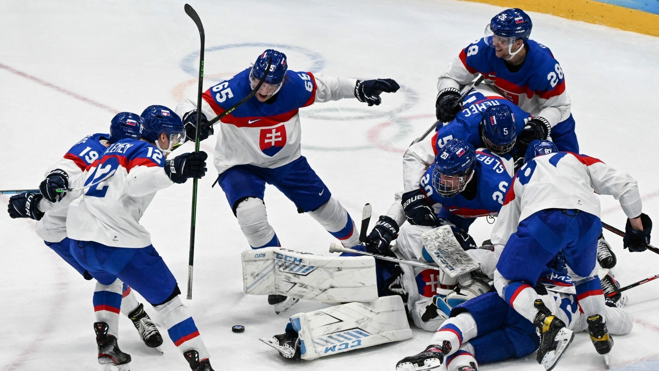 Olympia - Eishockey - Slowaken, Russen, Finnen & Schweden Im Halbfinale ...