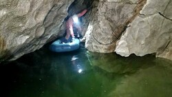 Rettungseinsatz in der Lamprechtshöhle (Bild: HÖHLENRETTUNG/WOLFGANG GADERMAYR)