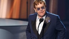 Elton John kann nach einer „schweren Augeninfektion“ auf einem Auge nur noch eingeschränkt sehen.  (Bild: 2021 iHeartMedia/AFP)