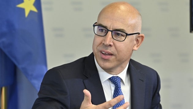 Gabriel Felbermayr: „Werden die Prognose herunterschrauben.“ (Bild: APA/HANS PUNZ)