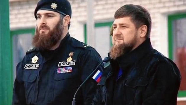 Diktator Kadyrow (rechts) und seine militärische rechte Hand Magomed Tushayev. (Bild: twitter.com)