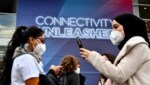 Der diesjährige Mobile World Congress ist die erste große Auflage seit drei Jahren. 2020 und 2021 wurde die Veranstaltung Corona-bedingt abgesagt. (Bild: APA/AFP/Pau BARRENA)