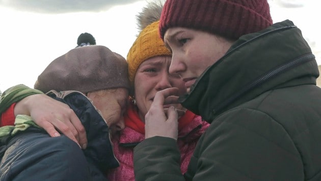 Refugiados ucranianos desesperados en Polonia (Imagen: The Associated Press)