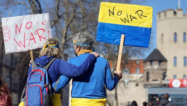 Tüntetés a békéért Ukrajnában (archív fotó) (Bild: APA/dpa/Oliver Berg)