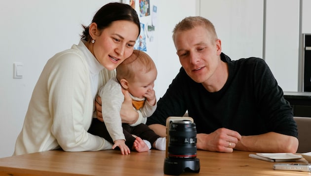 Die Familie Tredak bangt um ihre Angehörigen in der Ukraine – sie stehen täglich per Videochat miteinander in Kontakt. (Bild: Tschepp Markus)